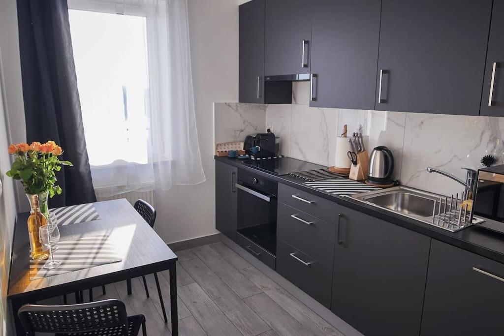 Carolina Apartment